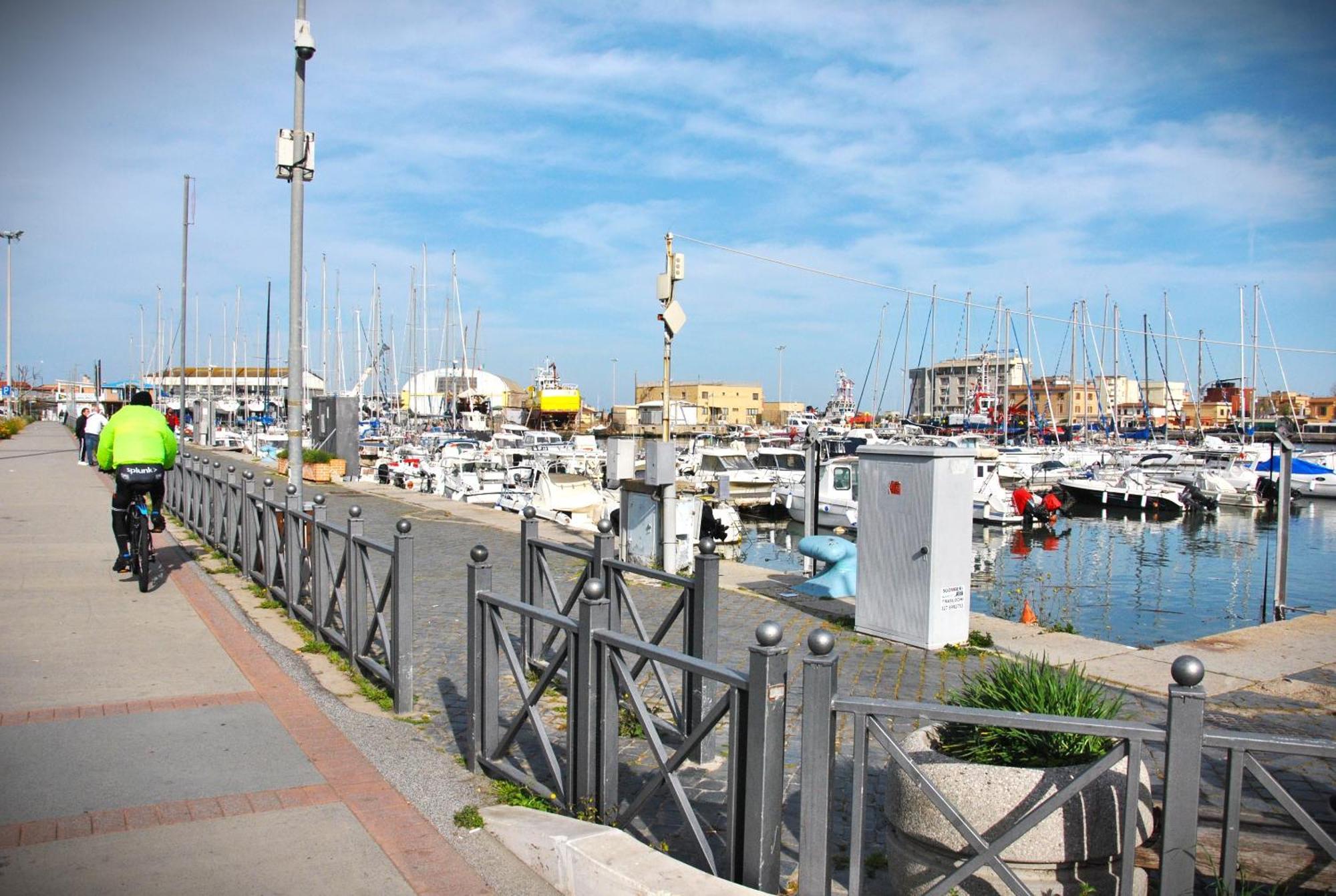 Alloggio Di Giorgia Fiumicino Exterior foto